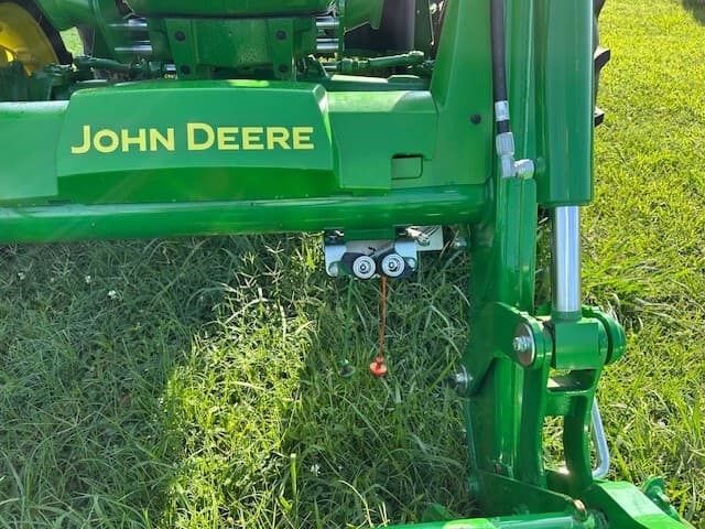 2023 John Deere 5075E Image