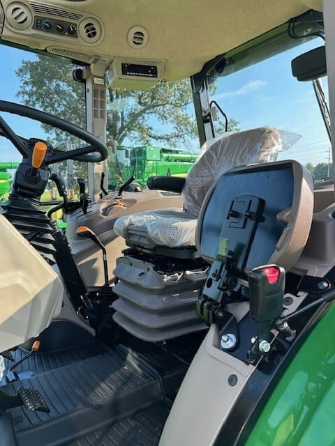 2023 John Deere 5075E Image