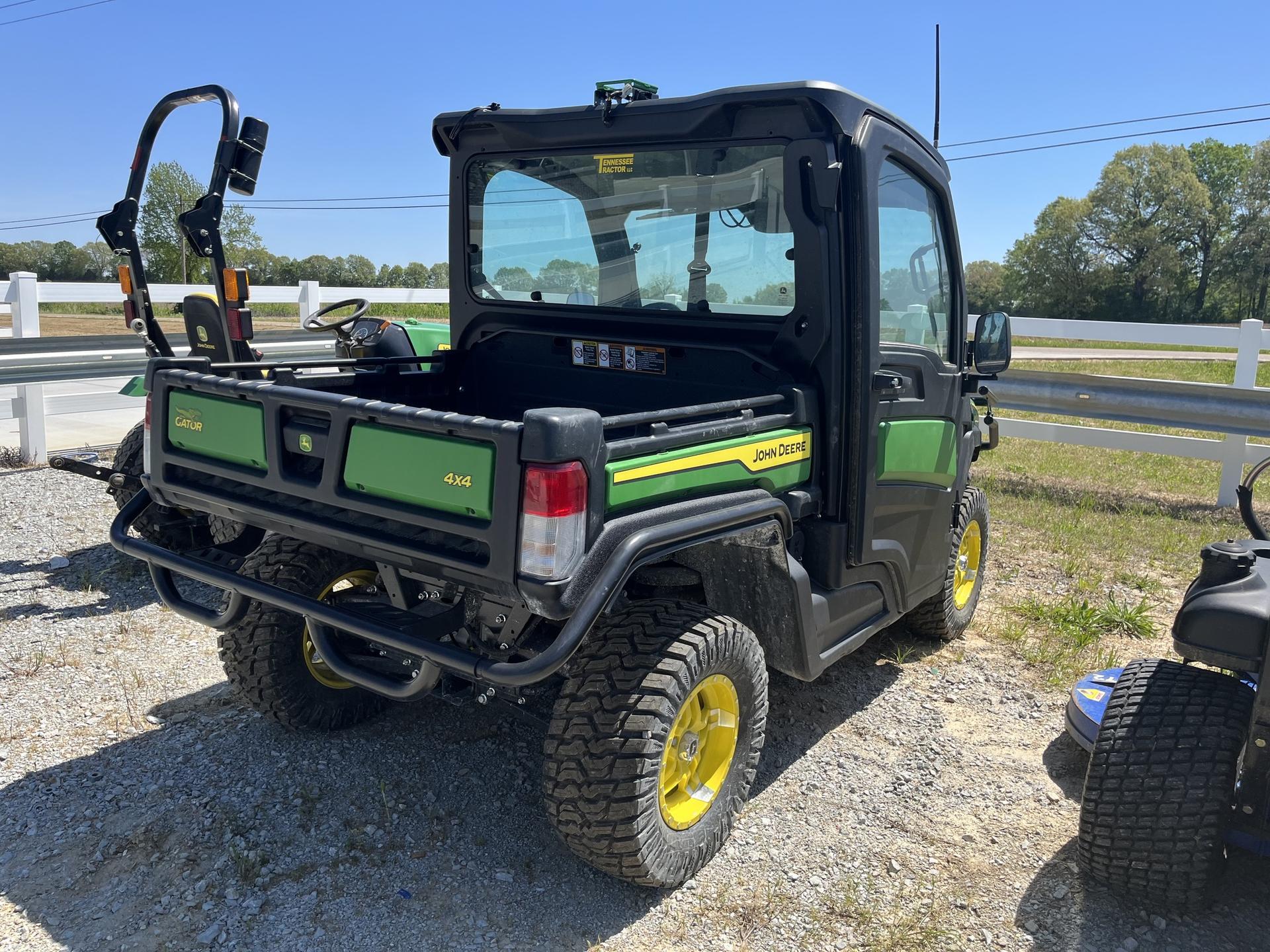2023 John Deere 865m Image