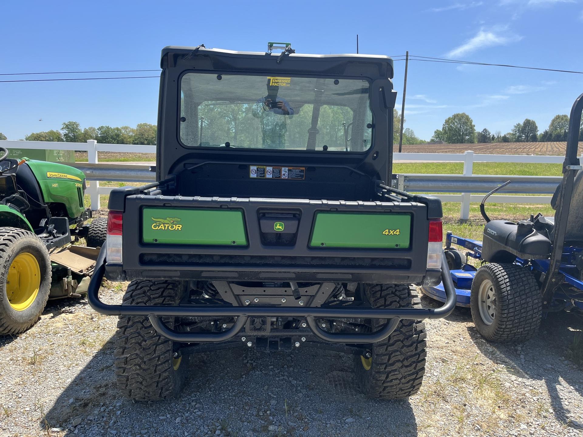 2023 John Deere 865m Image