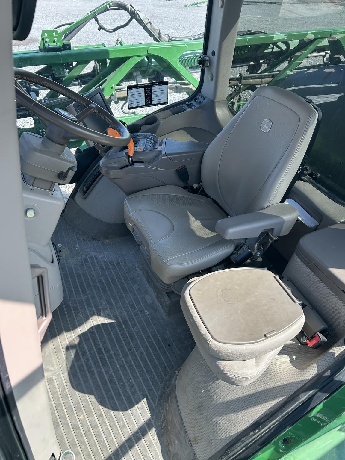 2019 John Deere R4030 Image