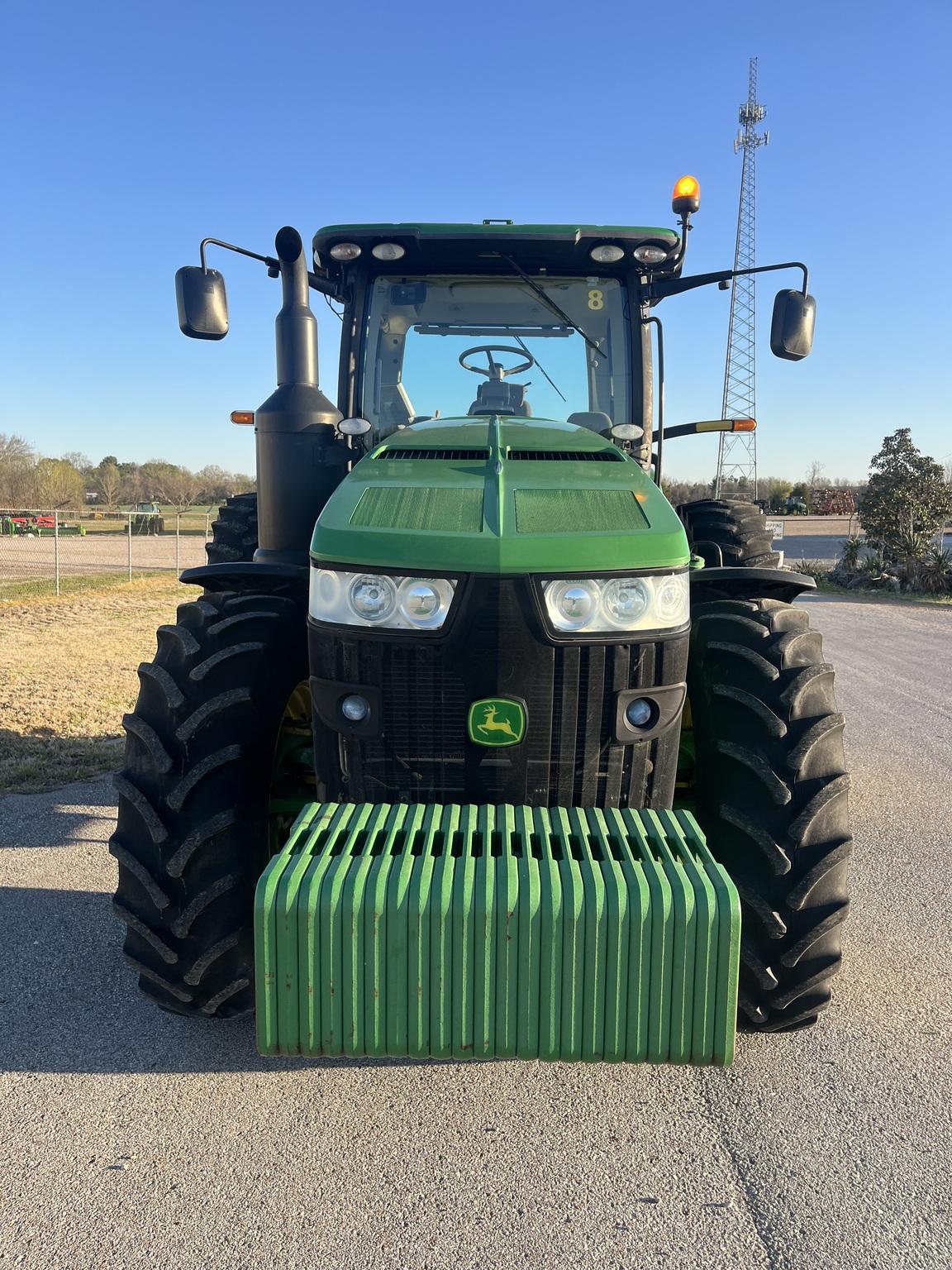 2016 John Deere 8270R Image
