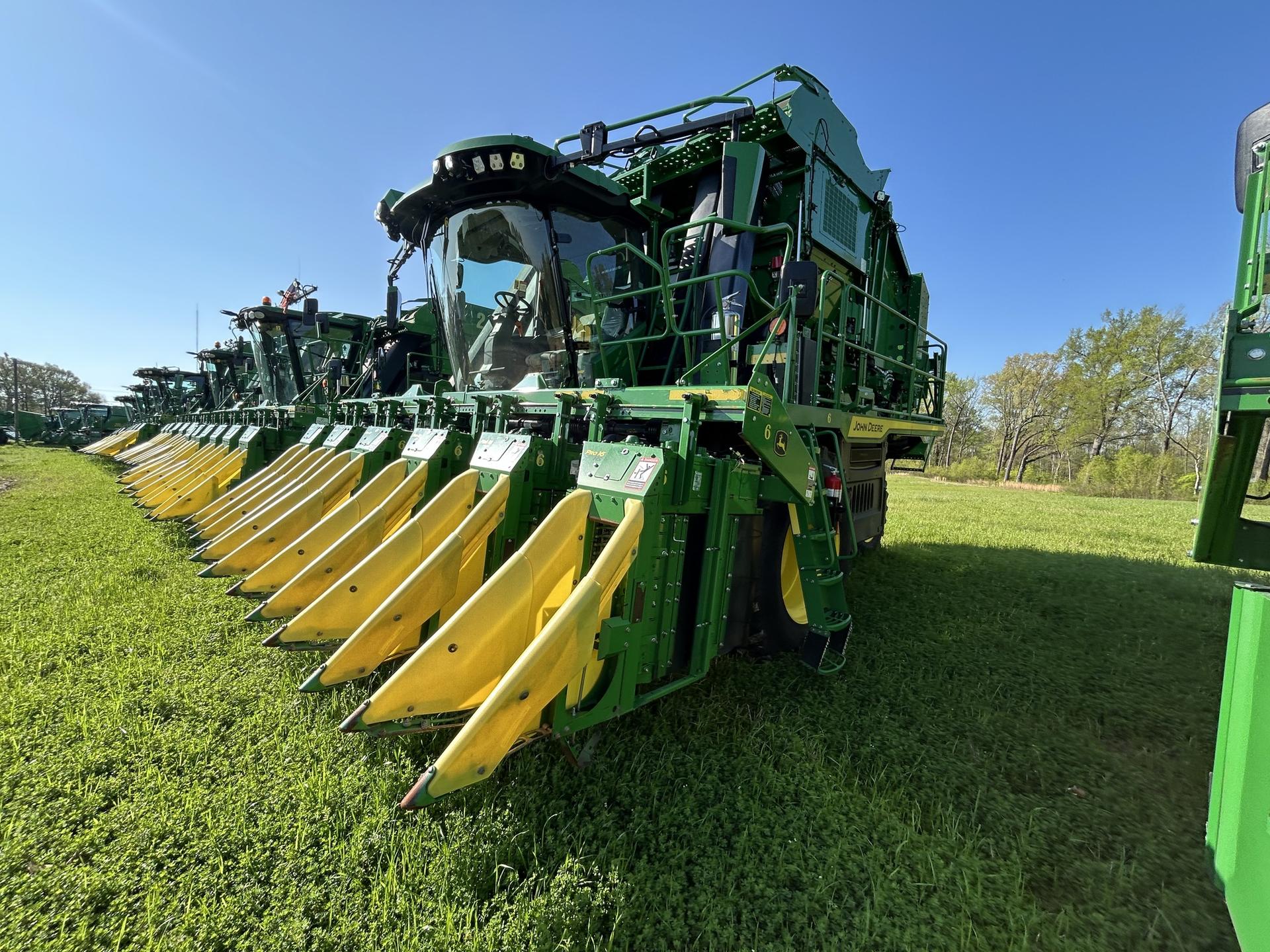 2023 John Deere CP770 Image