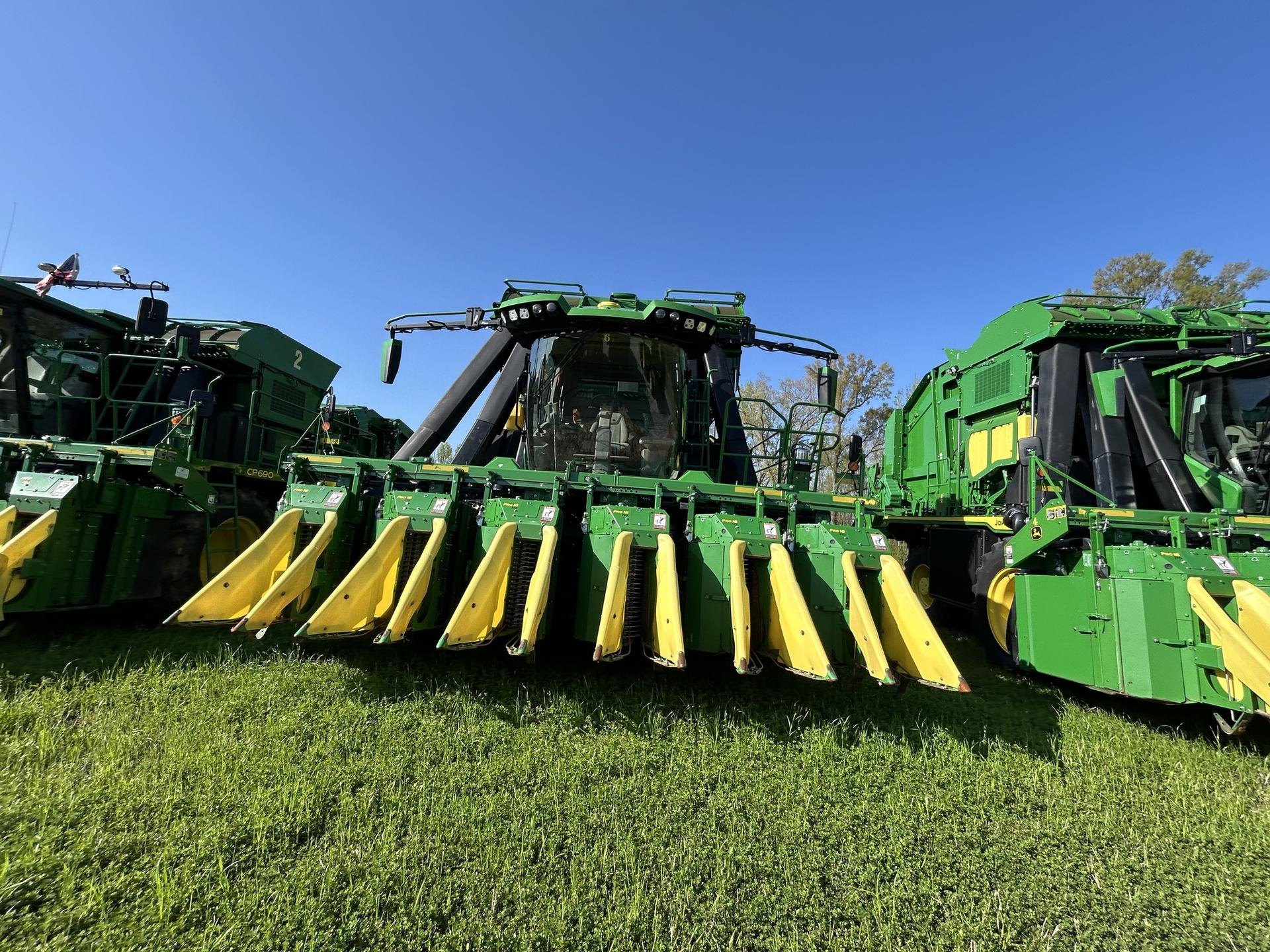 2023 John Deere CP770 Image