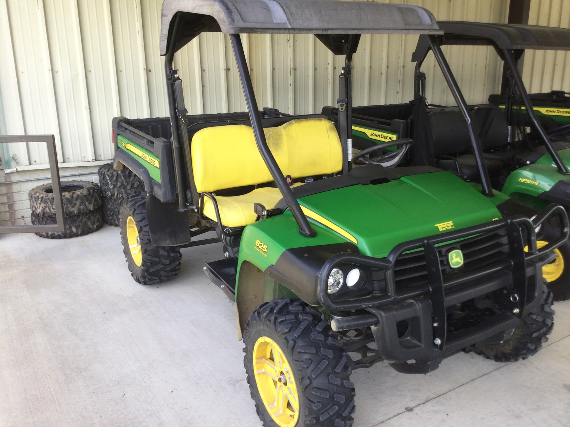 2015 John Deere XUV 825i Power Steering Image
