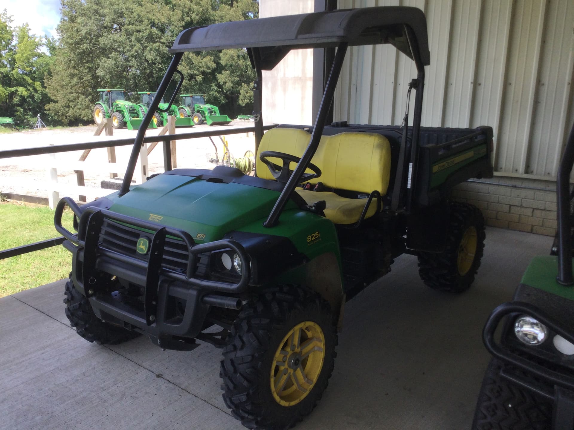 2015 John Deere XUV 825i Power Steering Image