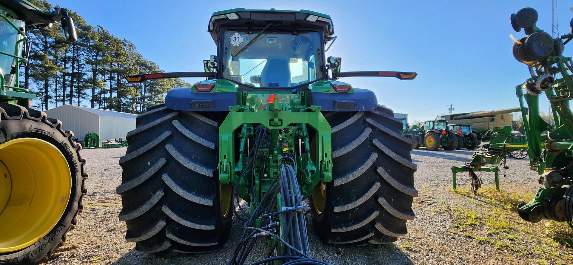 2022 John Deere 8R 340 Image