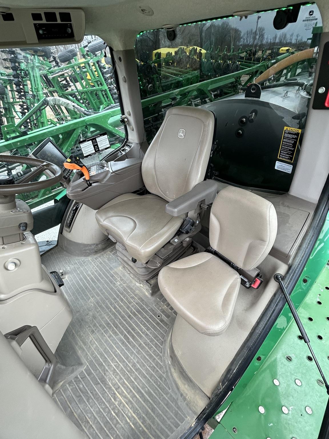 2020 John Deere R4030 Image