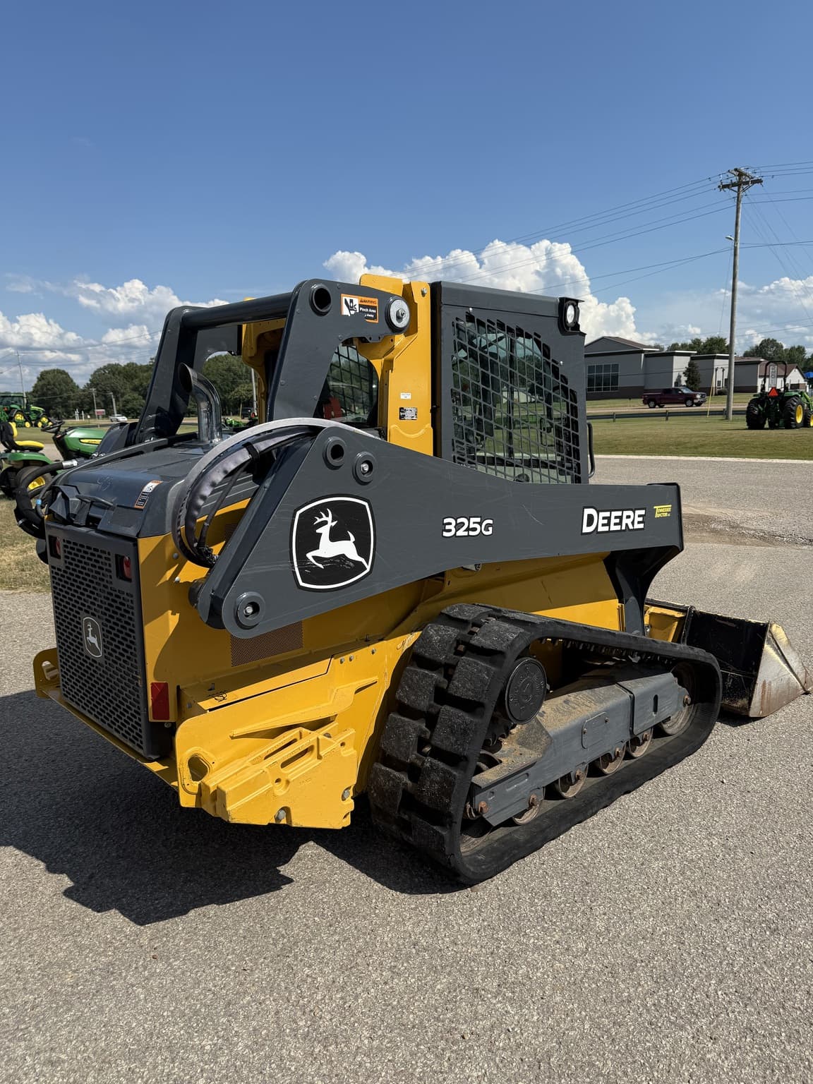2023 John Deere 325G Image