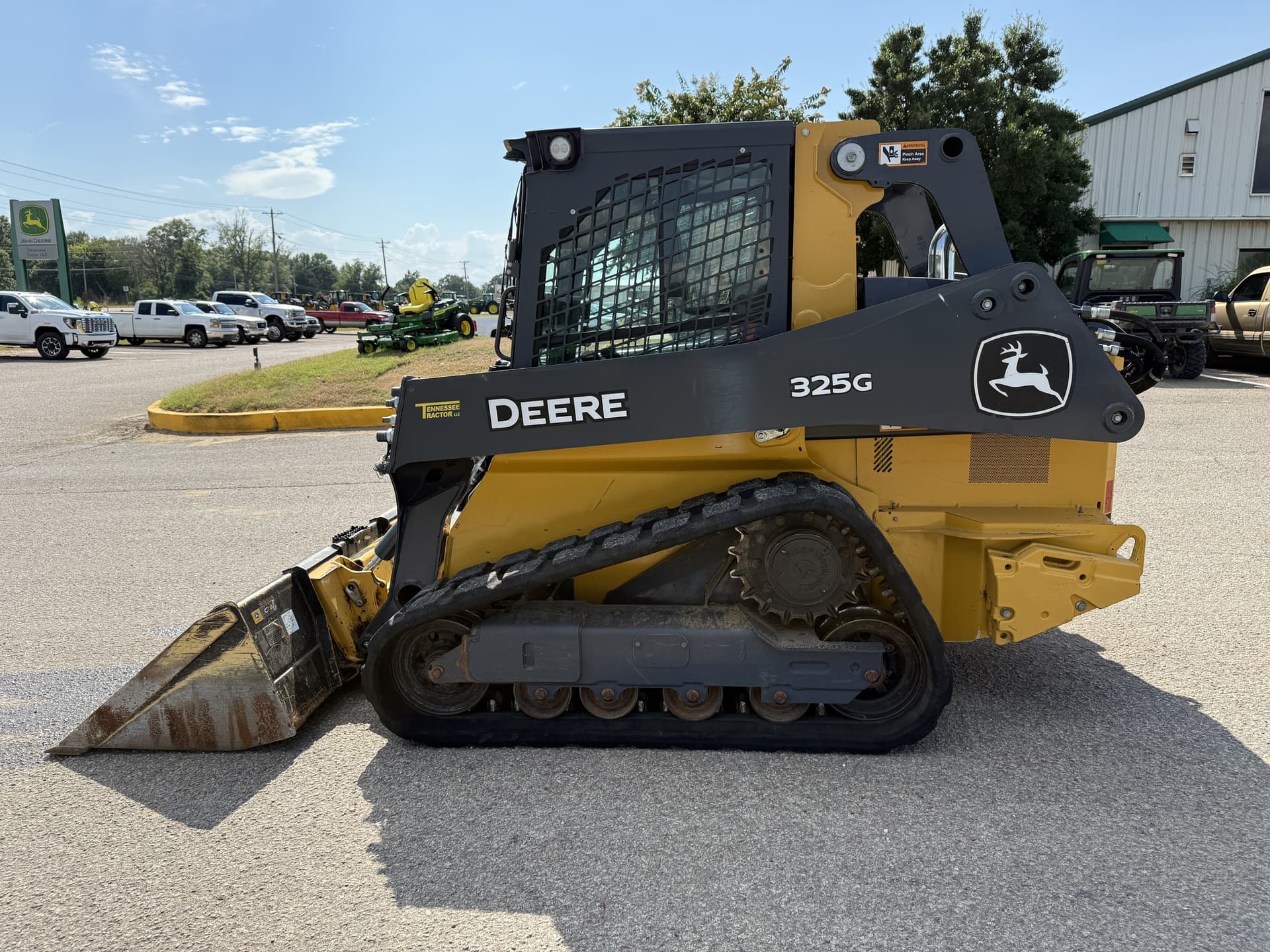 2023 John Deere 325G Image