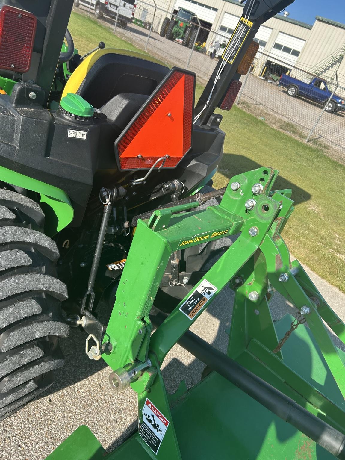 2021 John Deere 3032E Image