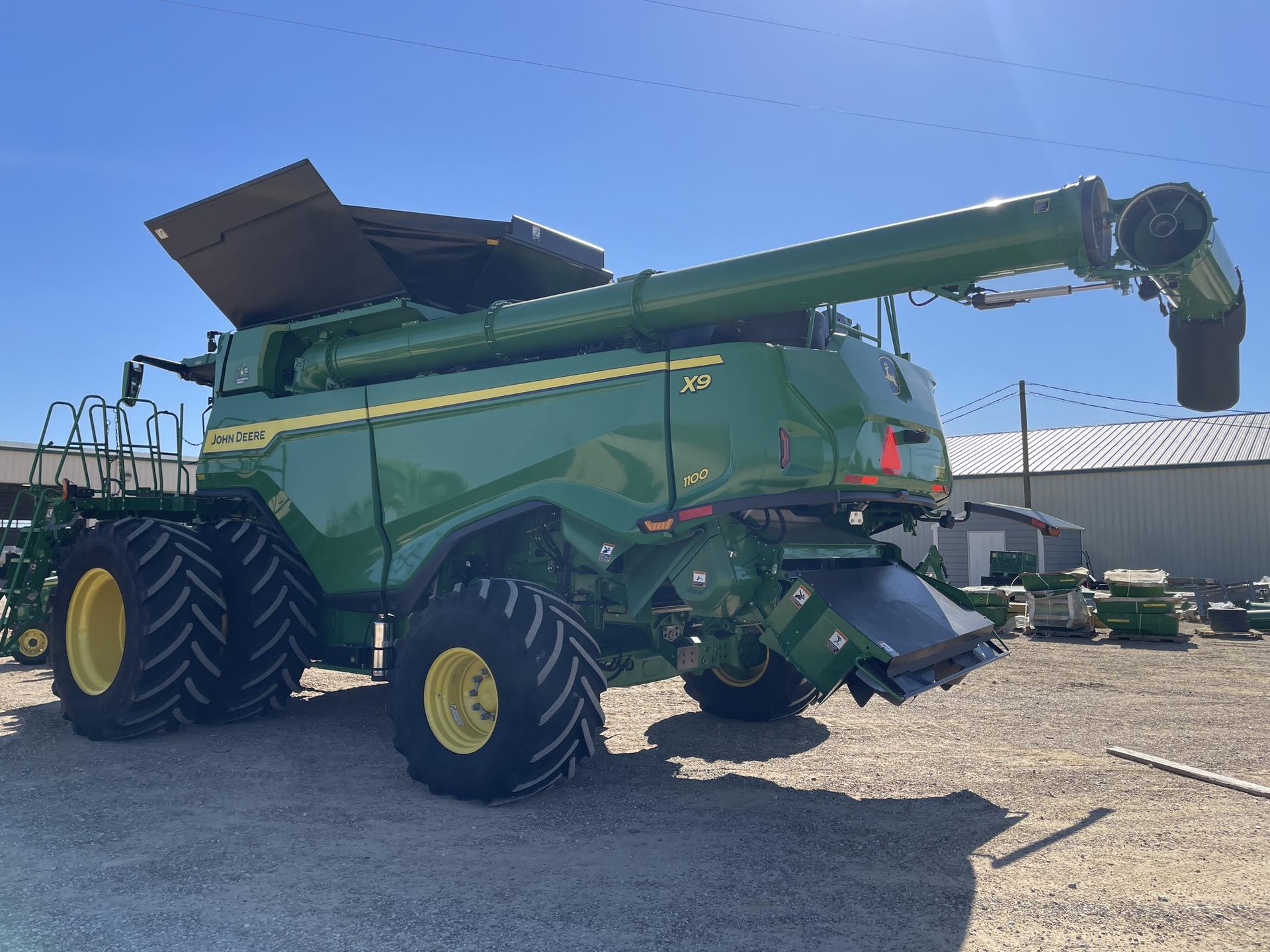 2023 John Deere X9 1100 Image