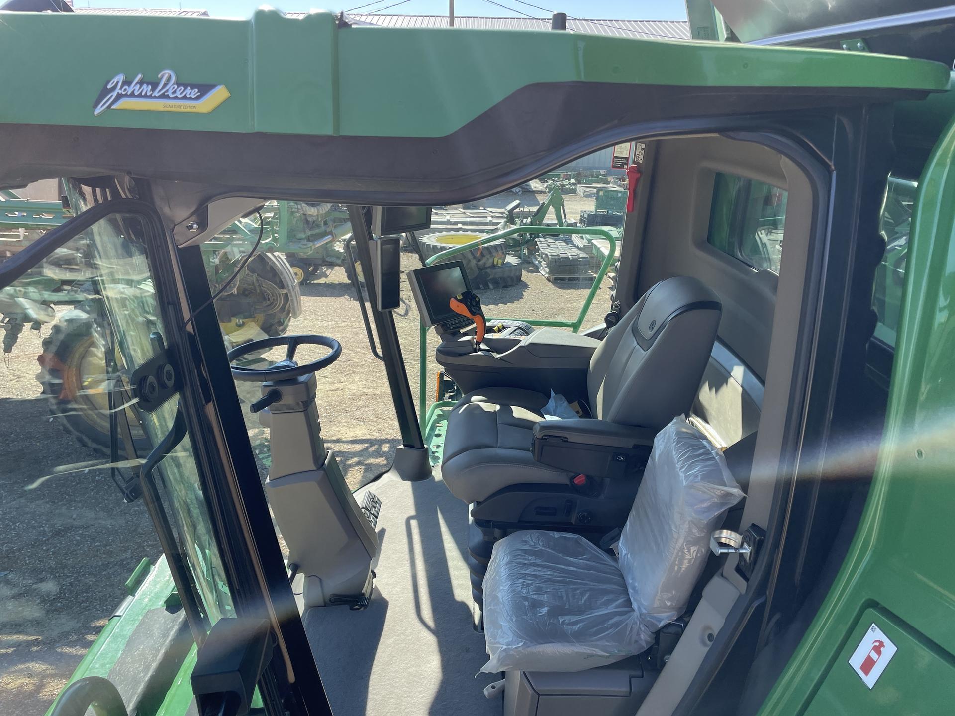 2023 John Deere X9 1100 Image