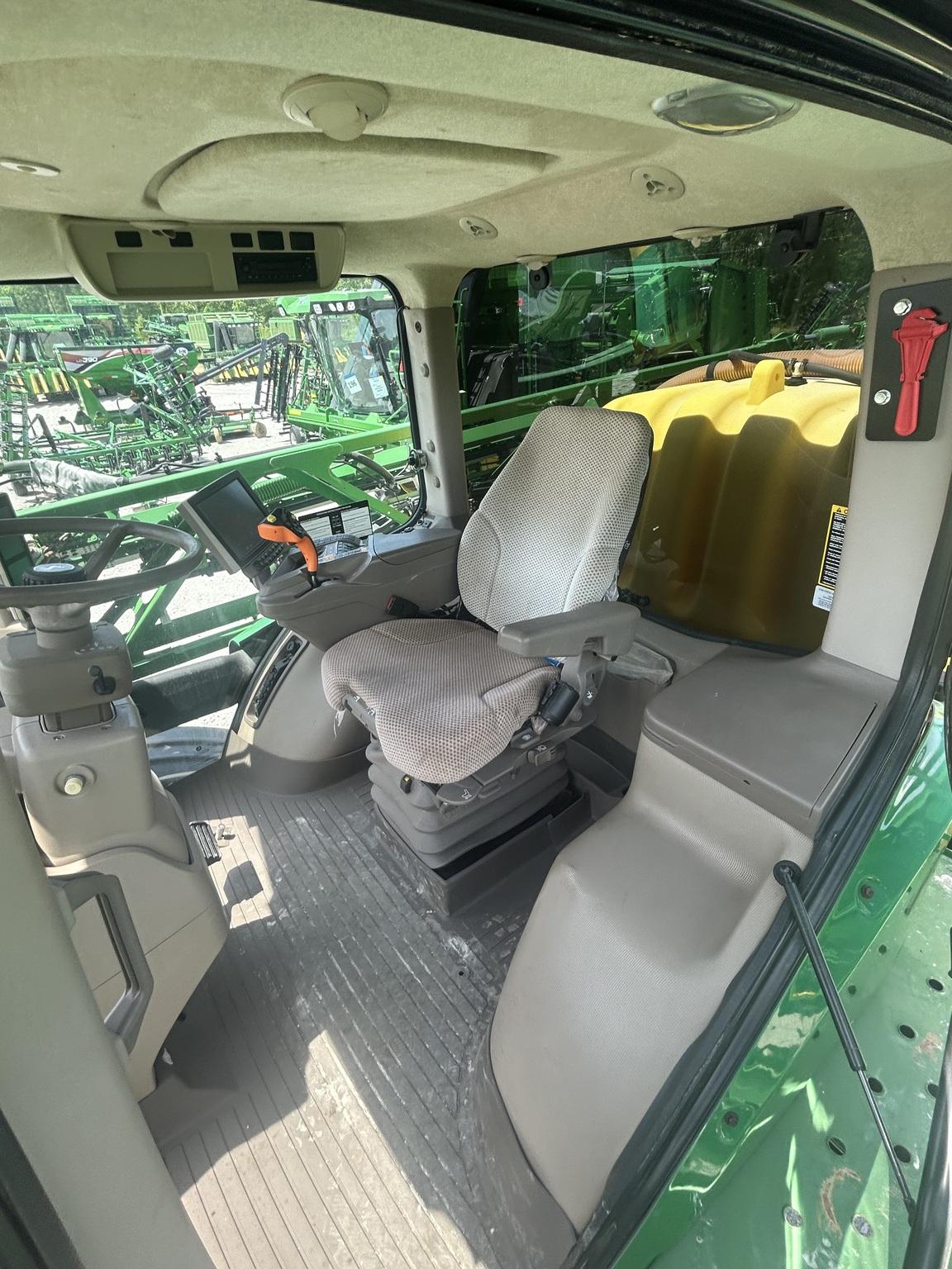 2018 John Deere R4030 Image