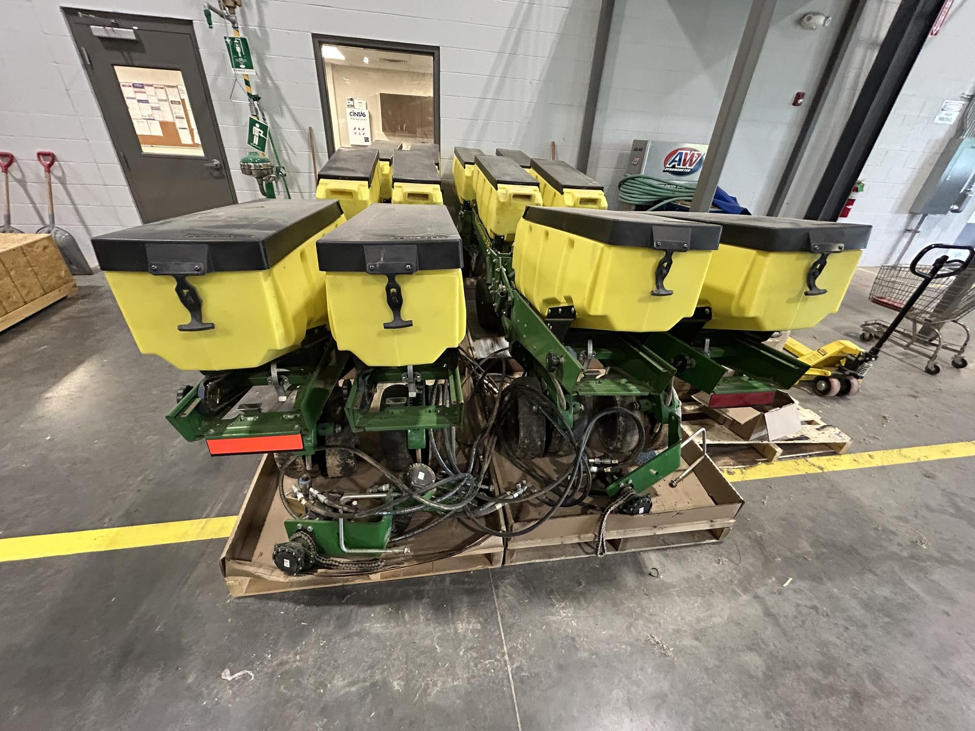 2013 John Deere 1720 Image