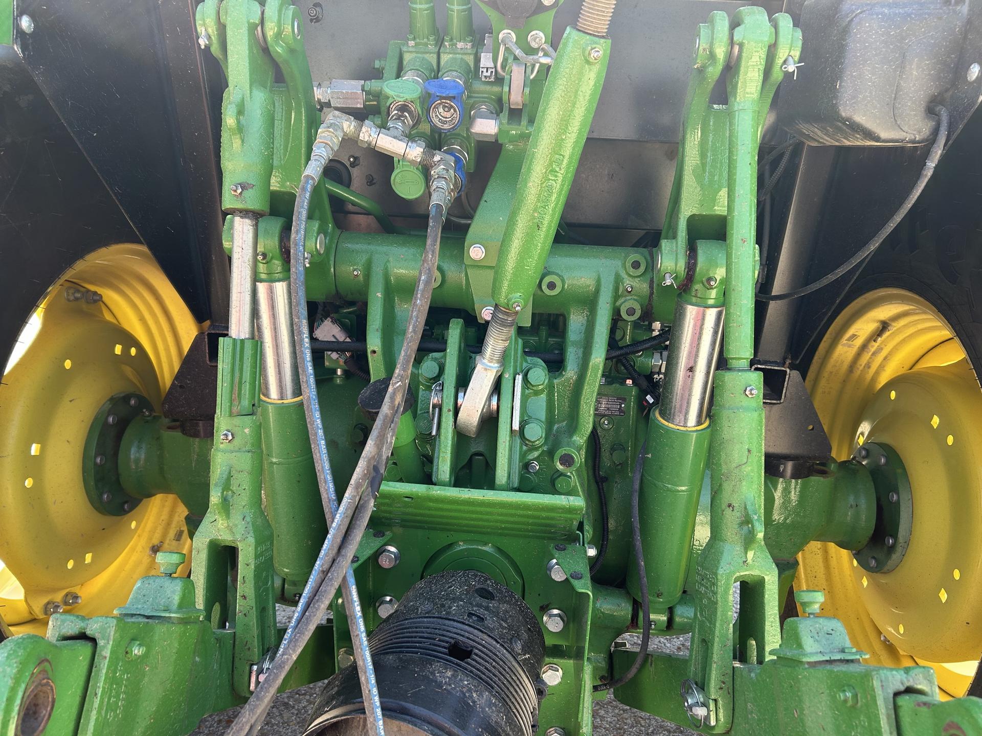 2019 John Deere 5090M Image