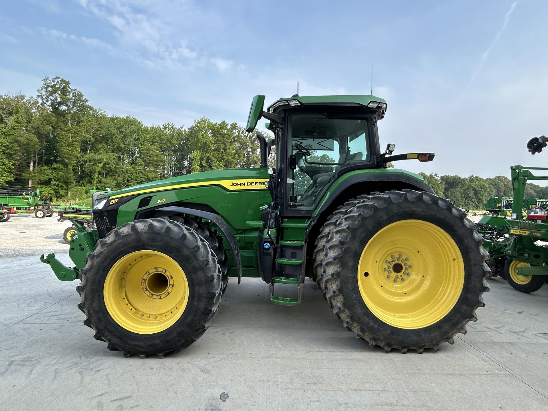 2023 John Deere 8R 310 Image