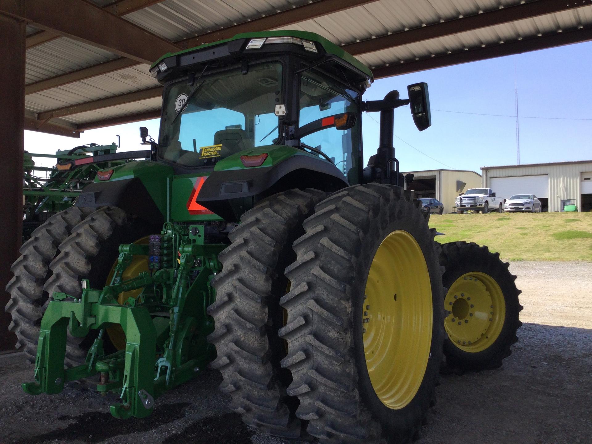 2024 John Deere 8R 340 Image