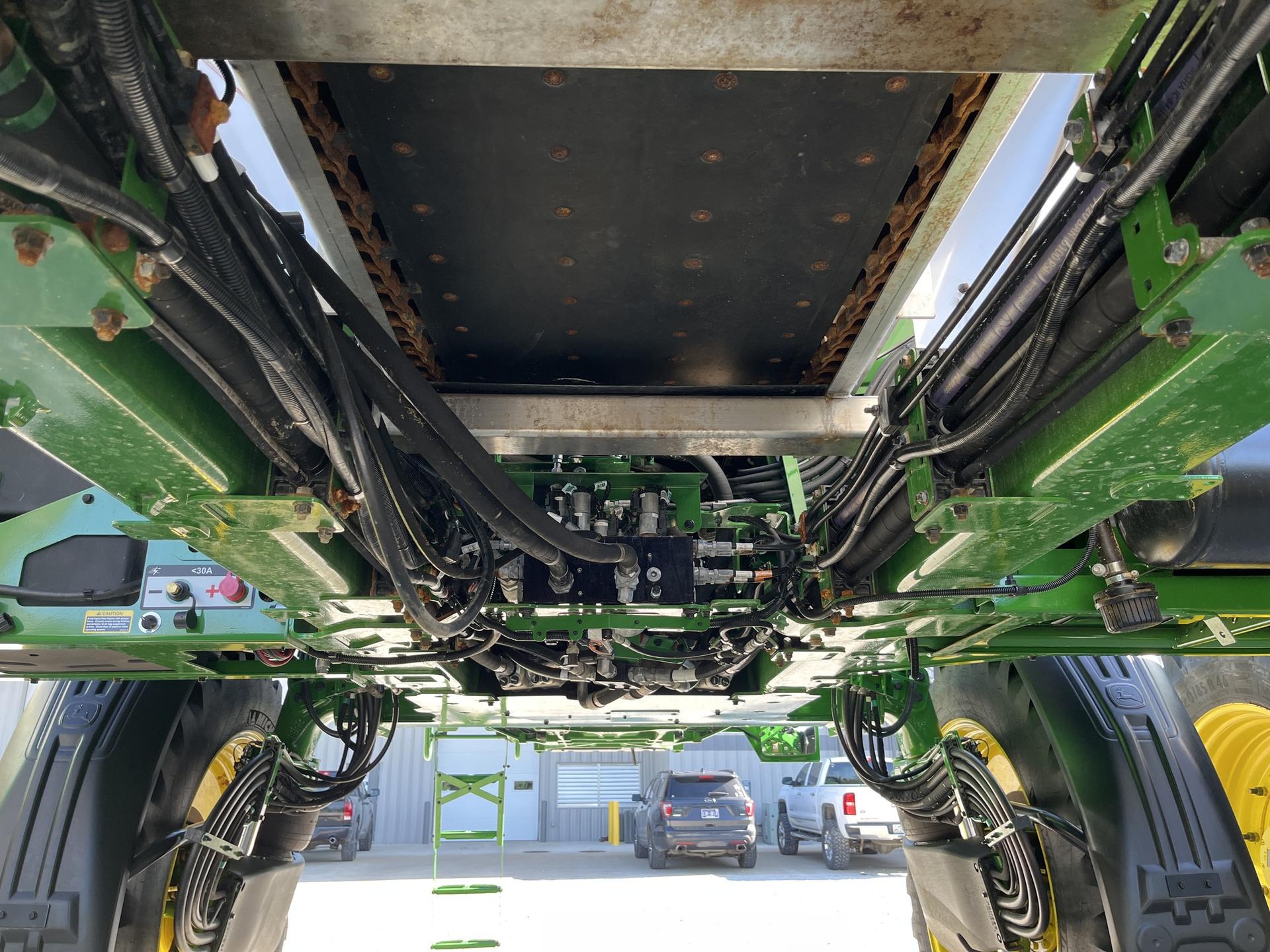 2024 John Deere 400R Image
