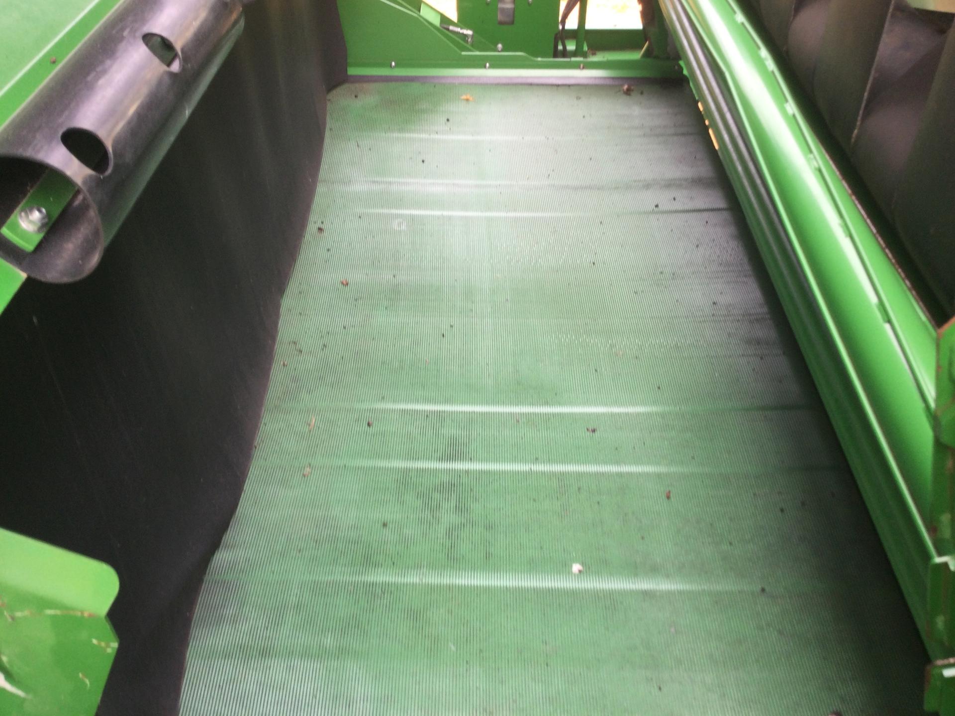 2018 John Deere CP690 Image