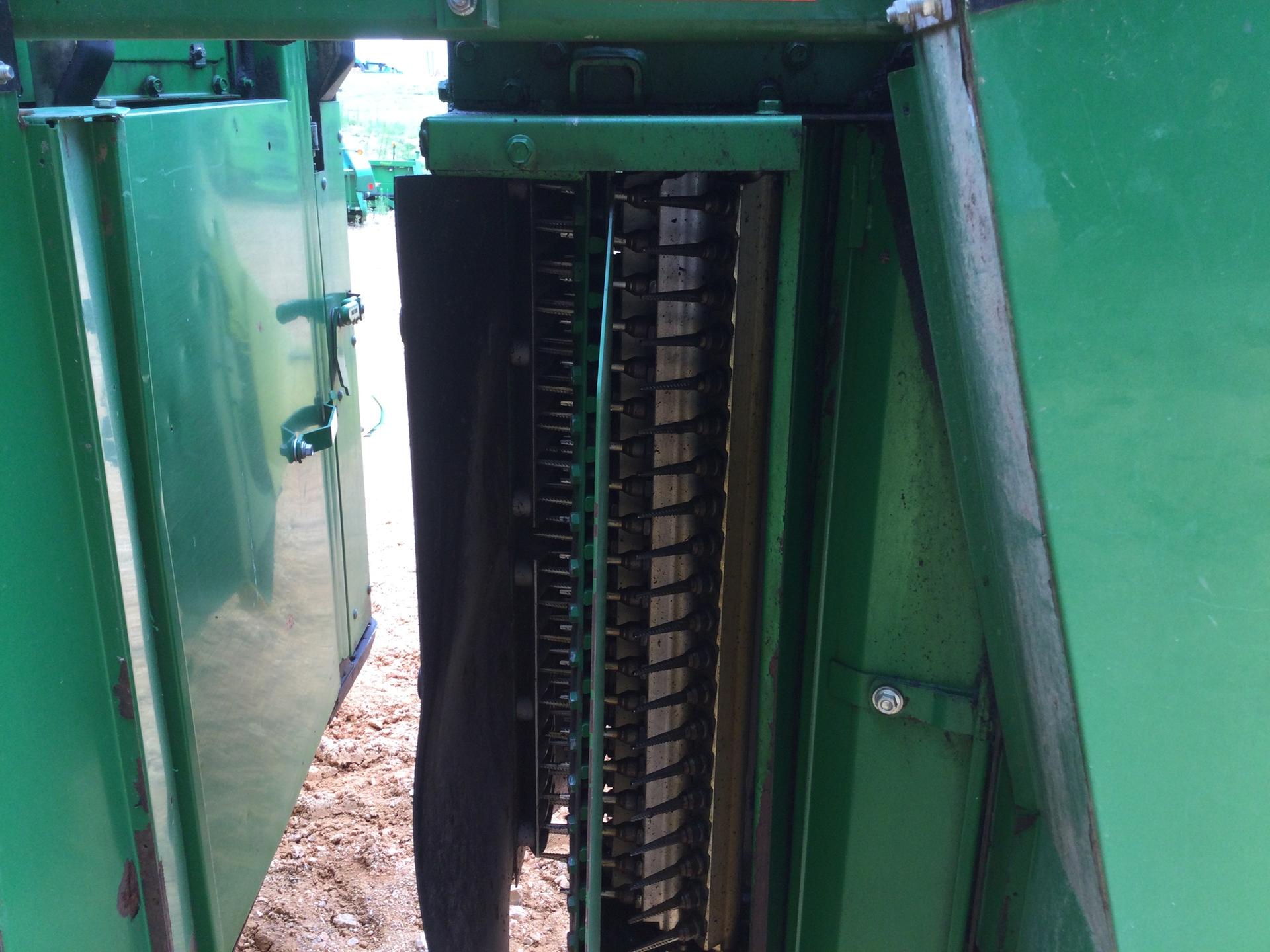 2018 John Deere CP690 Image