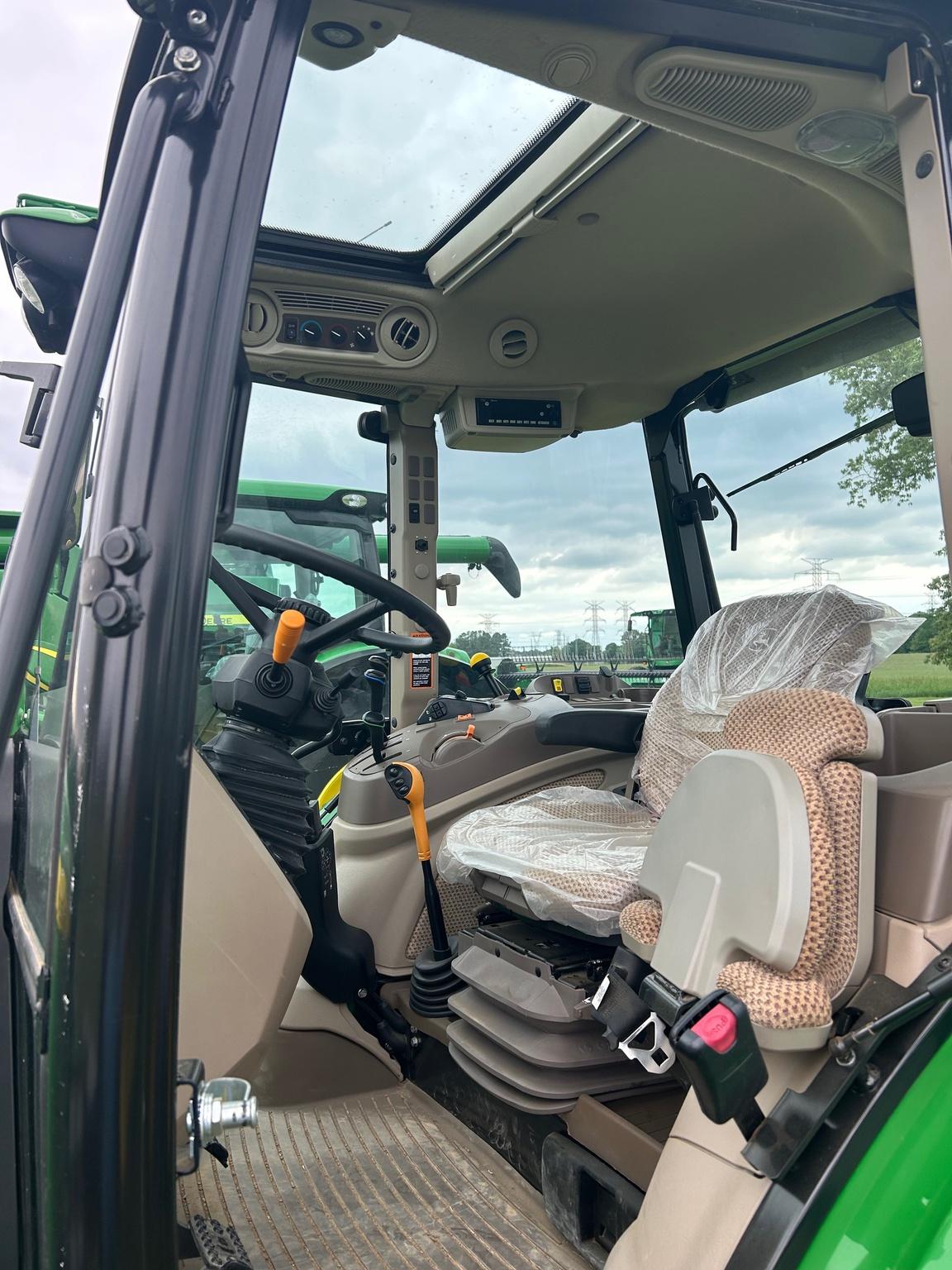 2023 John Deere 5120M Image