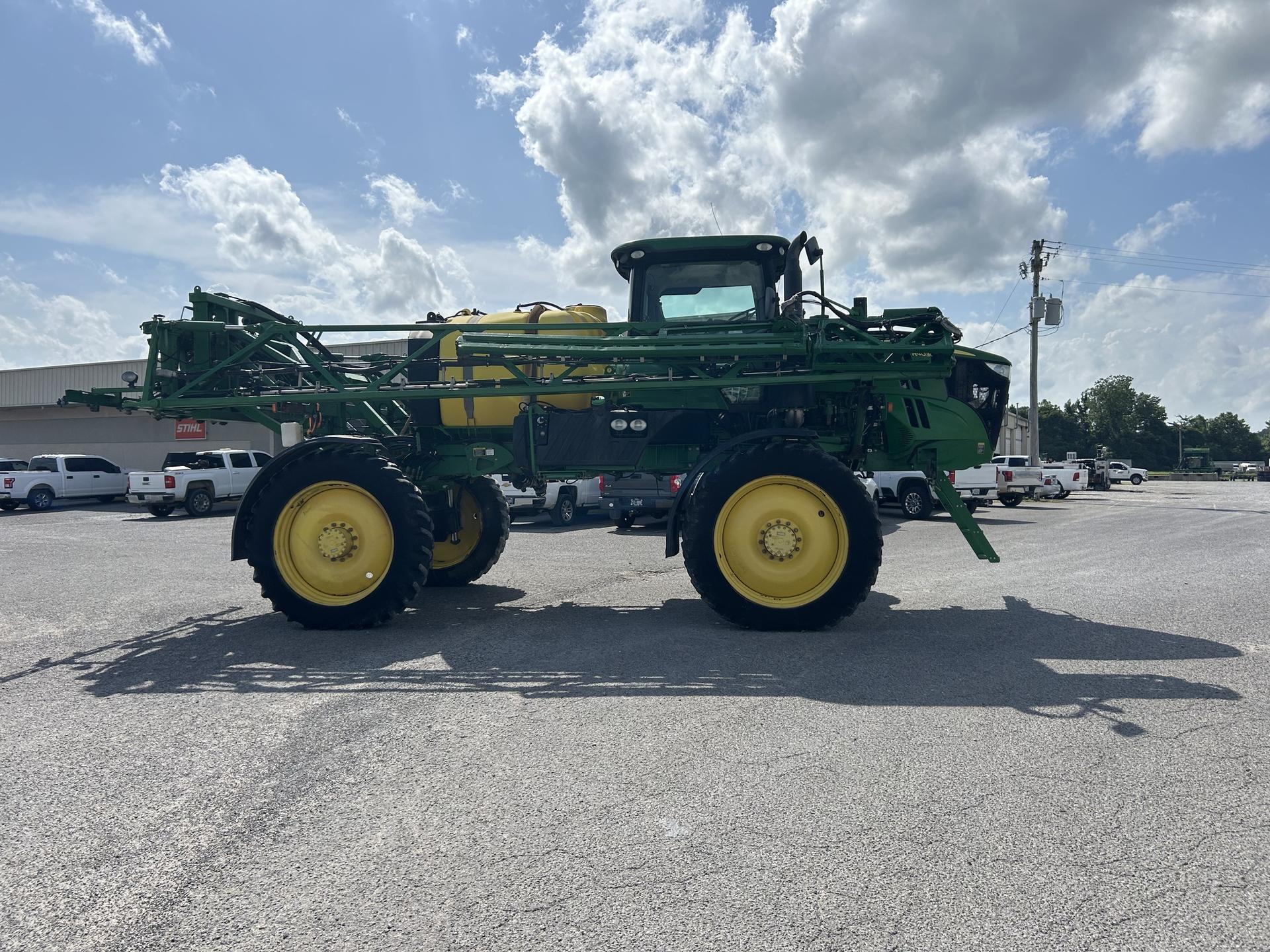 2016 John Deere R4030 Image