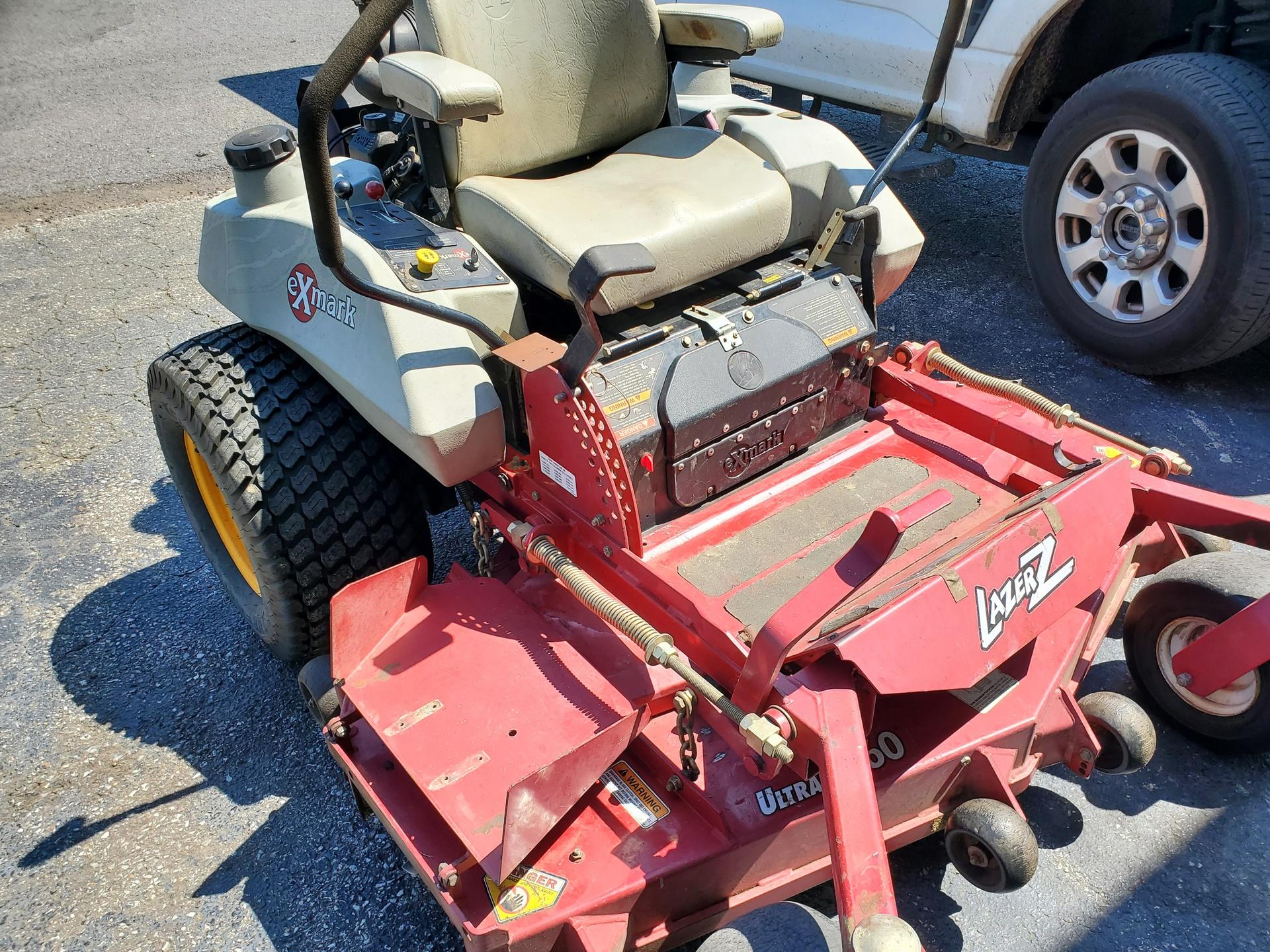 2004 Exmark LZ27K Image