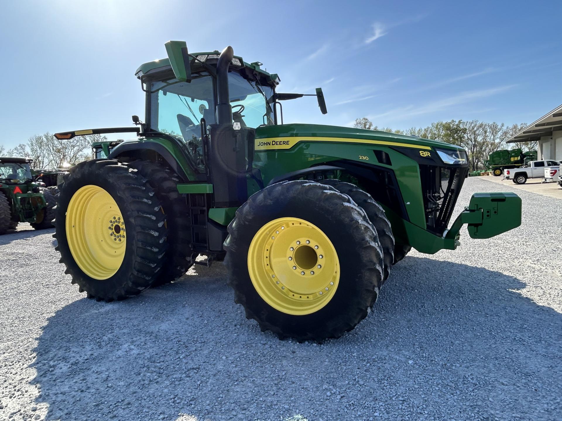 2022 John Deere 8R 230 Image