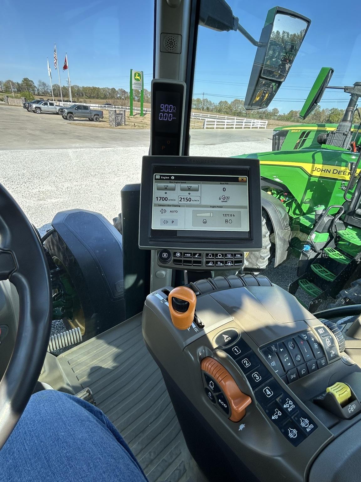 2022 John Deere 8R 230 Image