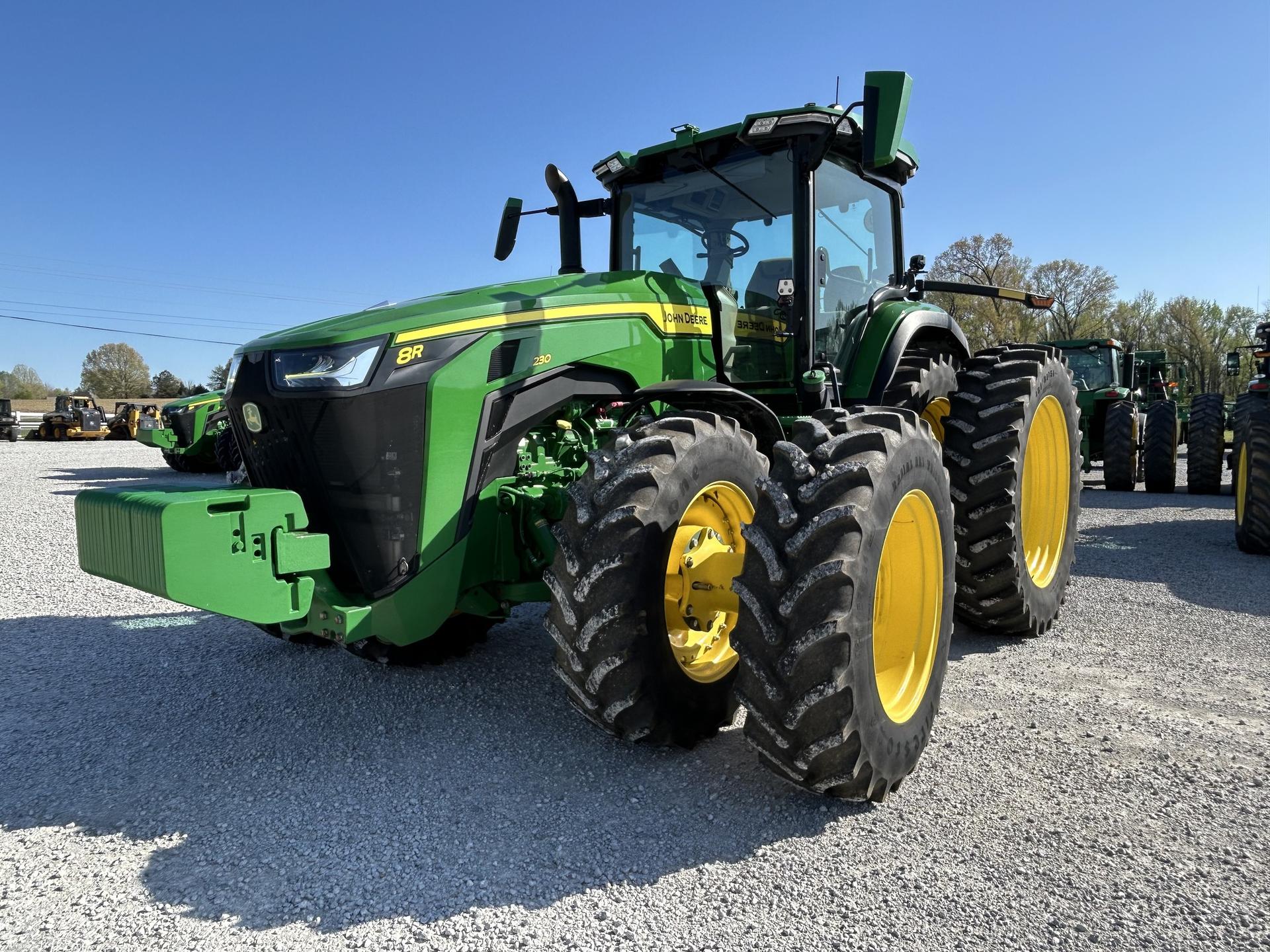 2022 John Deere 8R 230 Image