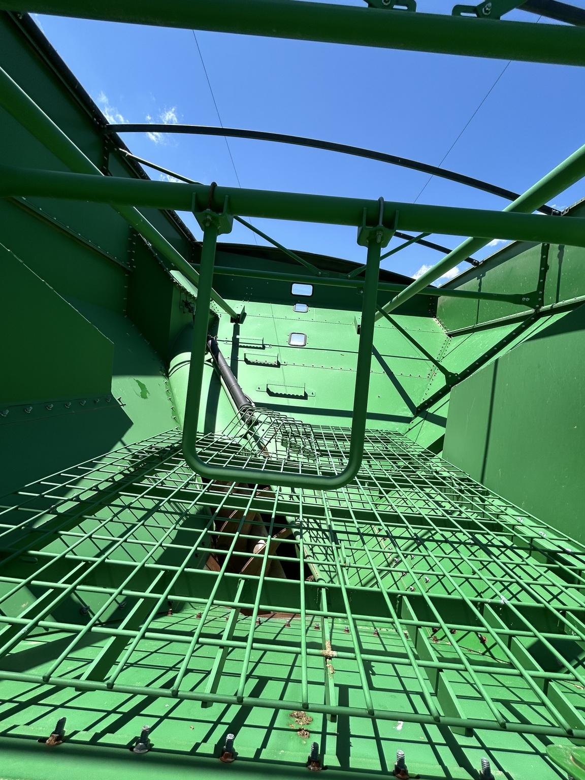 2022 Brandt 1320XT Image