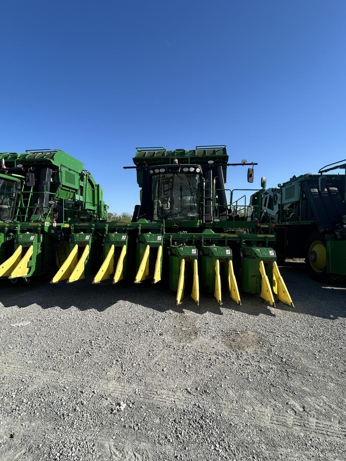 2019 John Deere CP690 Image