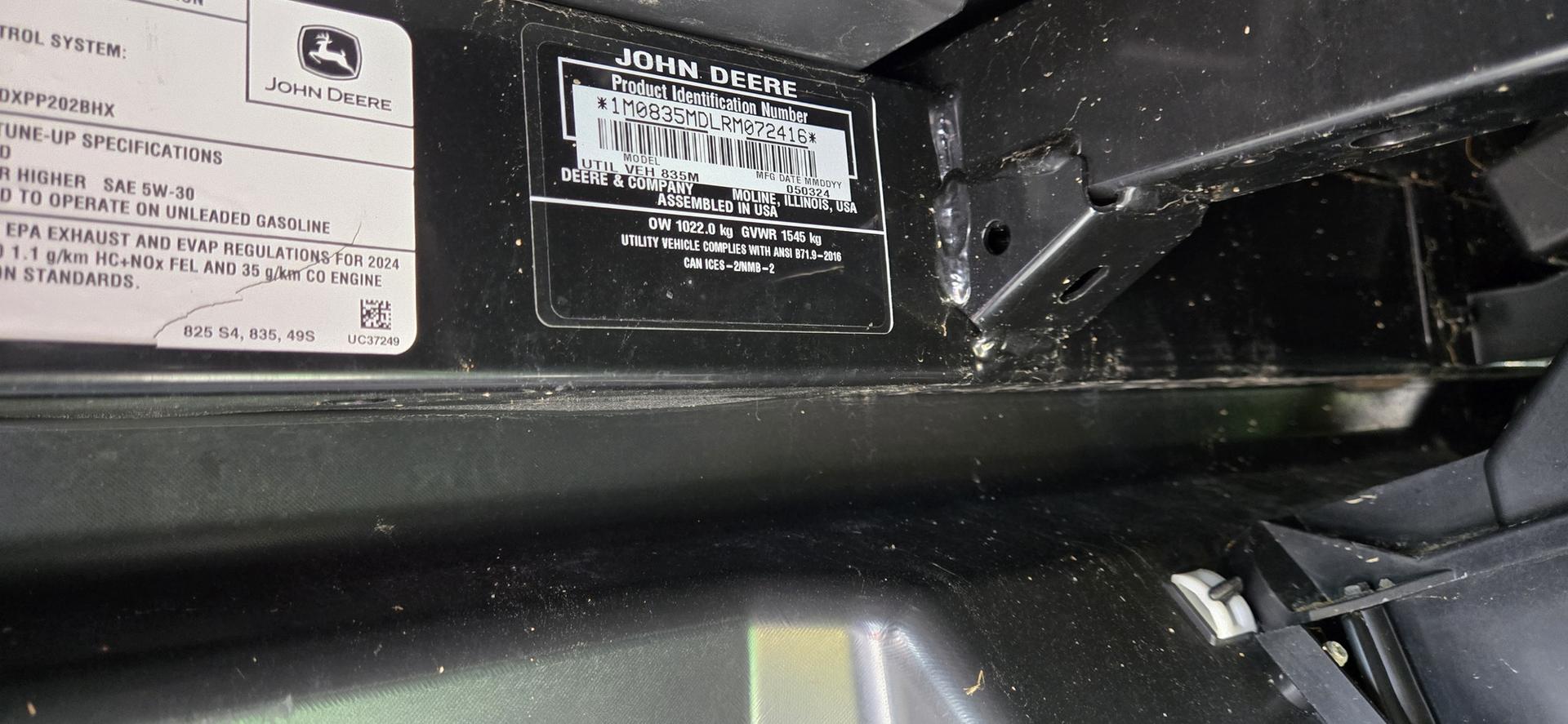 2024 John Deere XUV 835M Image