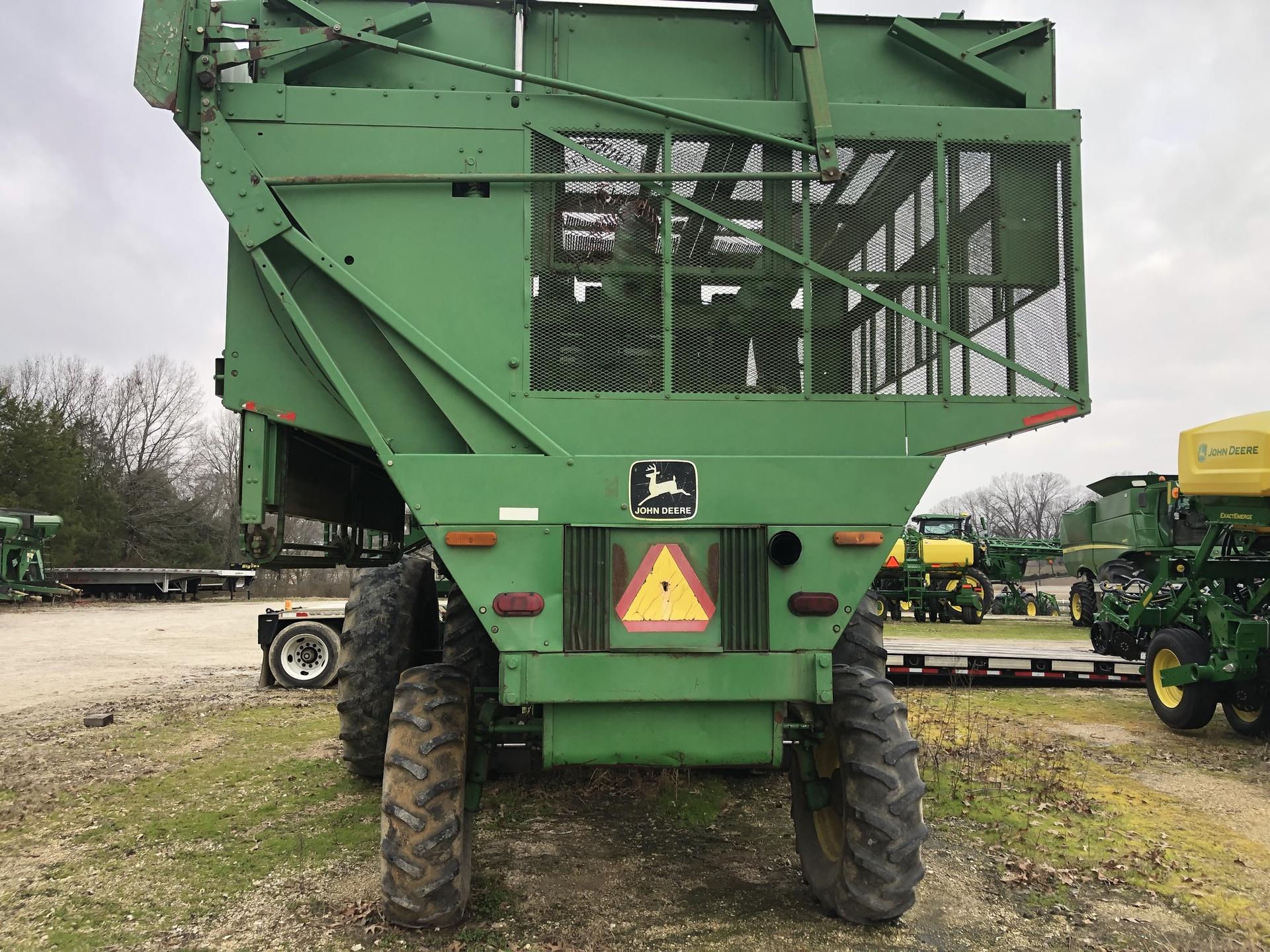 1996 John Deere 9965 Image