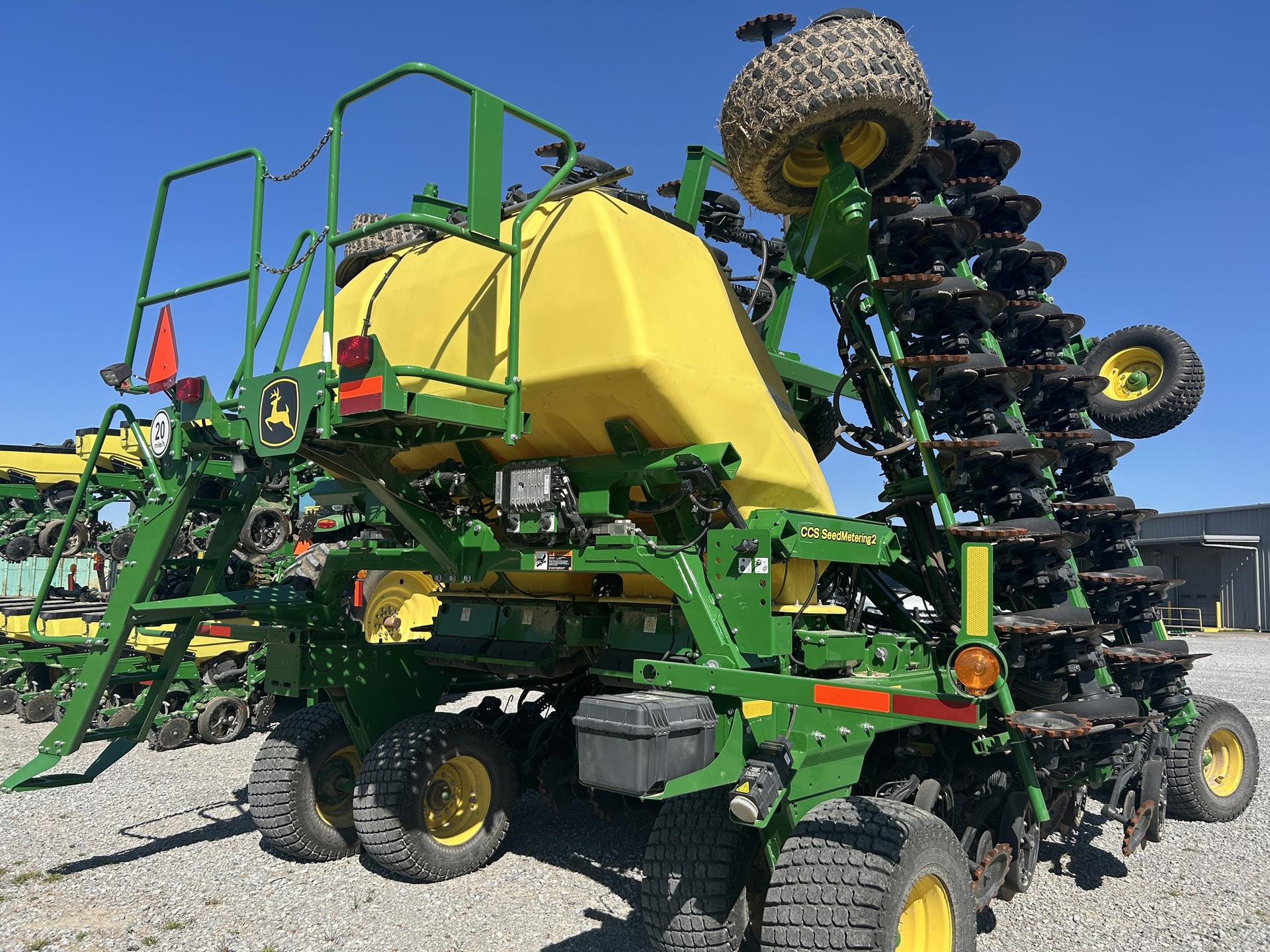 2022 John Deere N536C Image