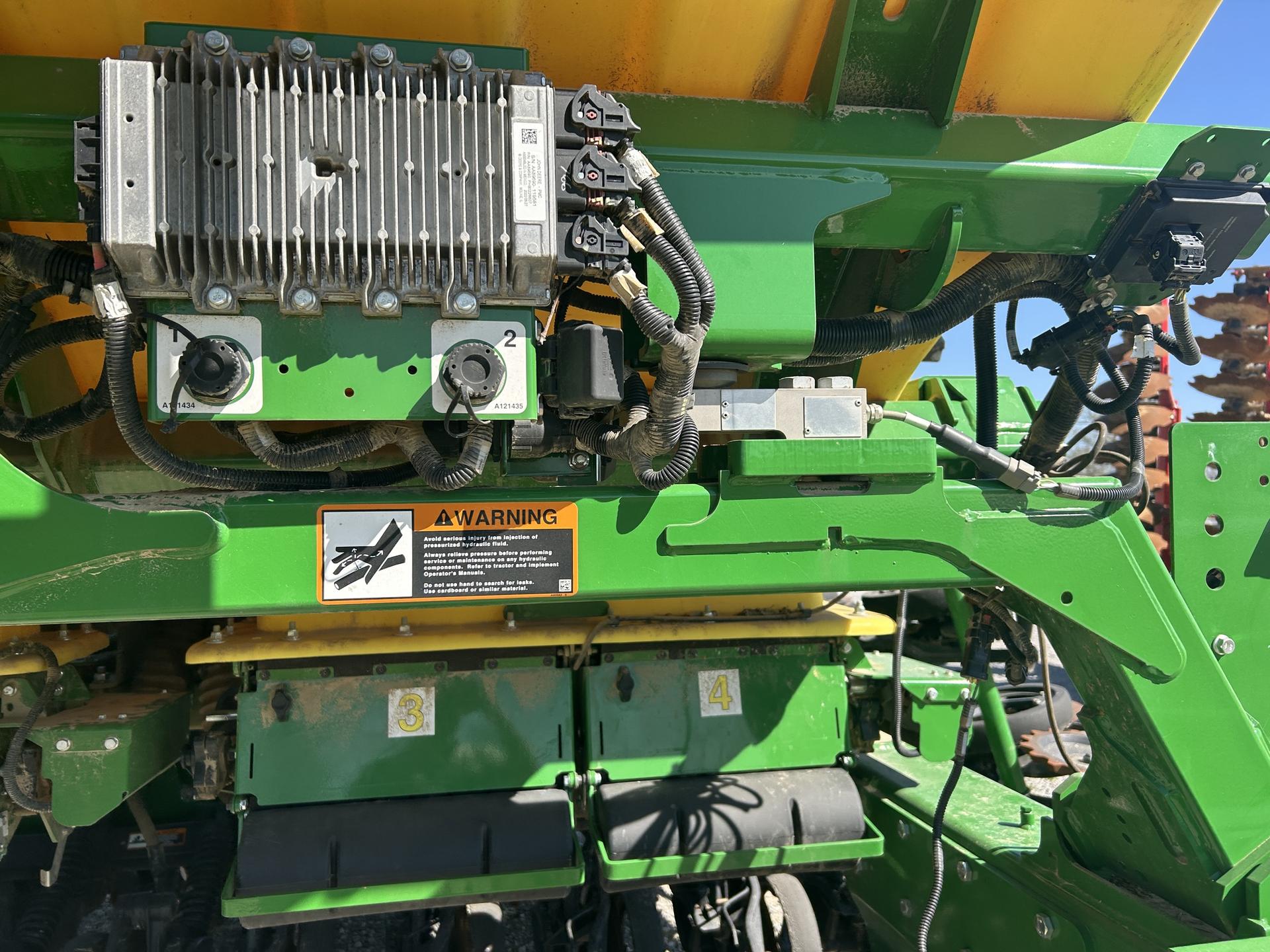 2022 John Deere N536C Image