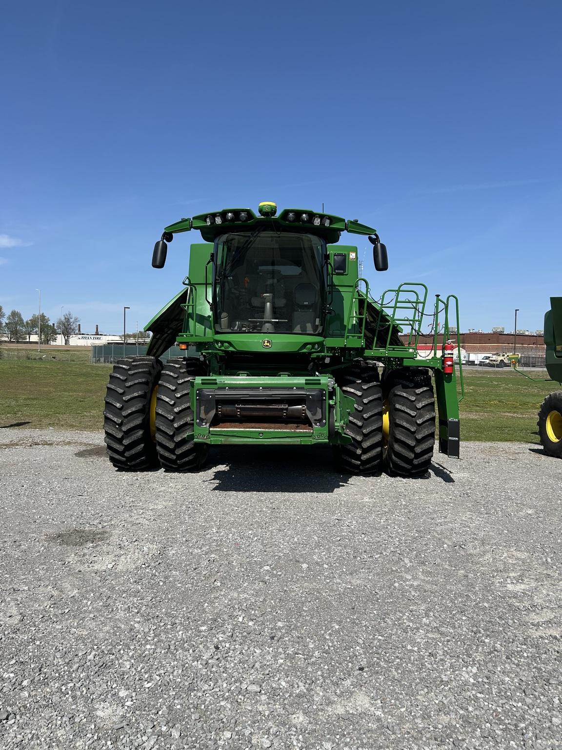 2024 John Deere S780 Image