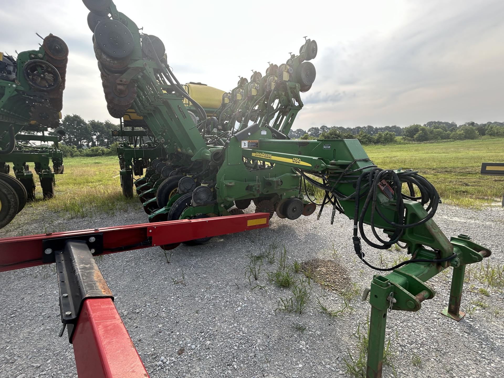 2009 John Deere 1790 Image
