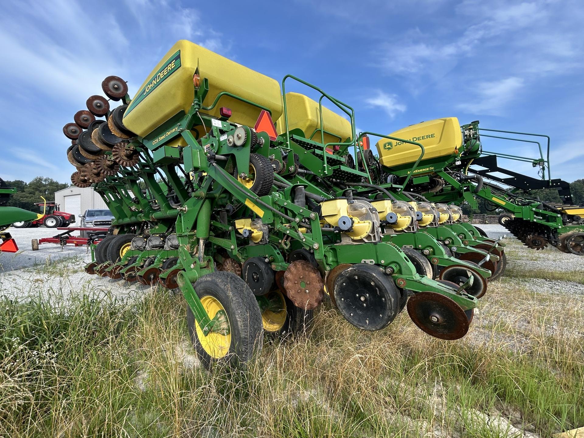 2009 John Deere 1790 Image