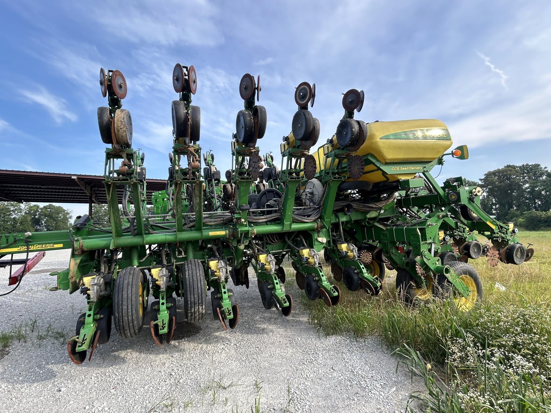 2009 John Deere 1790 Image