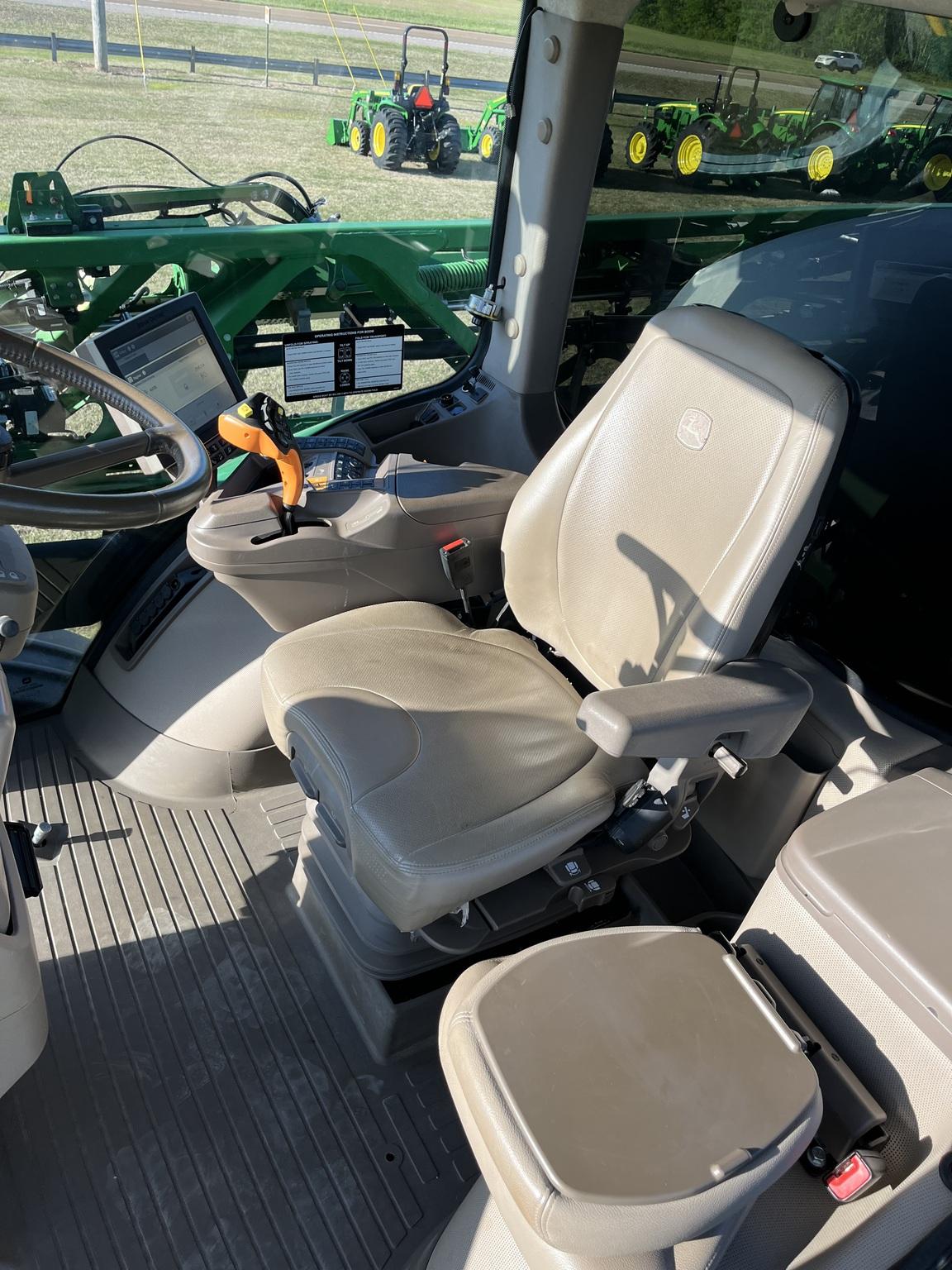 2019 John Deere R4038 Image