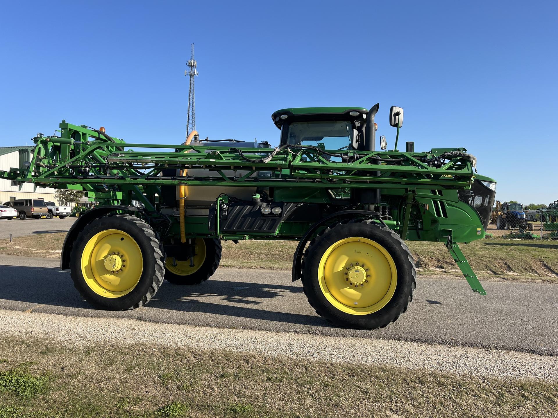 2019 John Deere R4038 Image