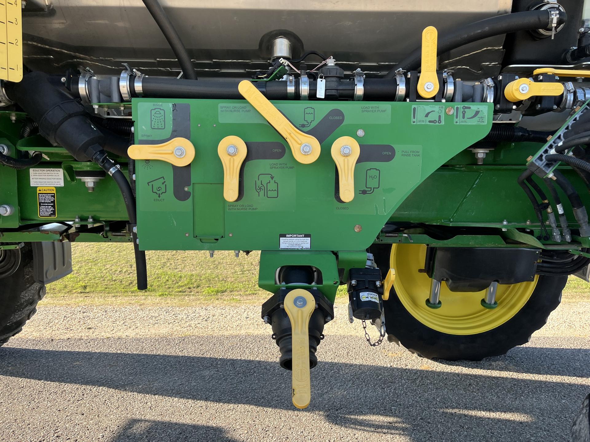 2019 John Deere R4038 Image