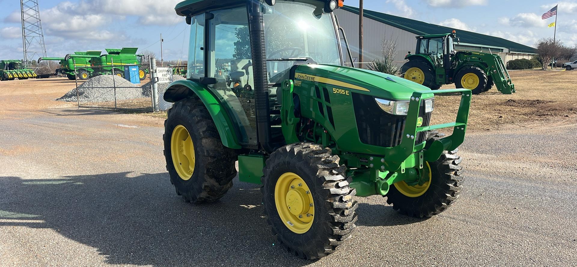 2022 John Deere 5055E Image