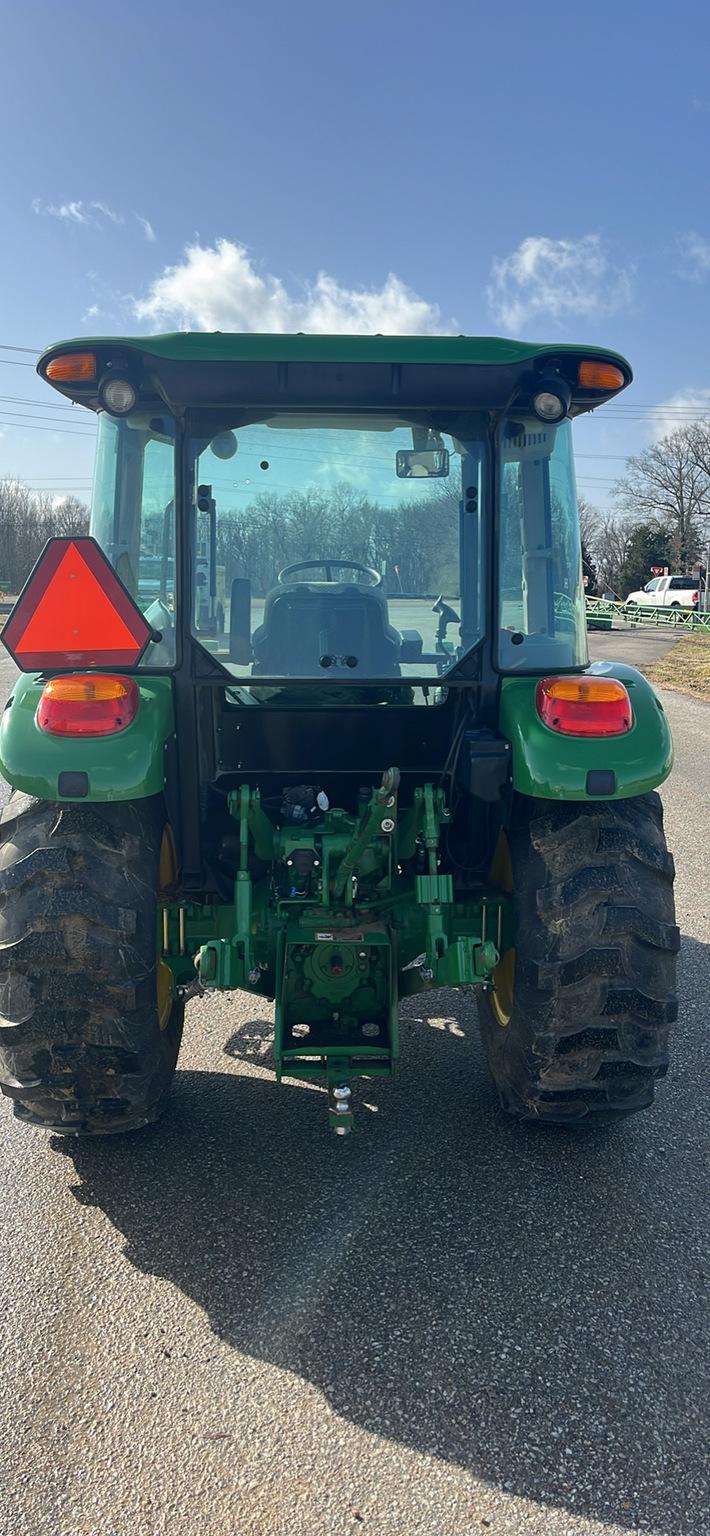 2022 John Deere 5055E Image