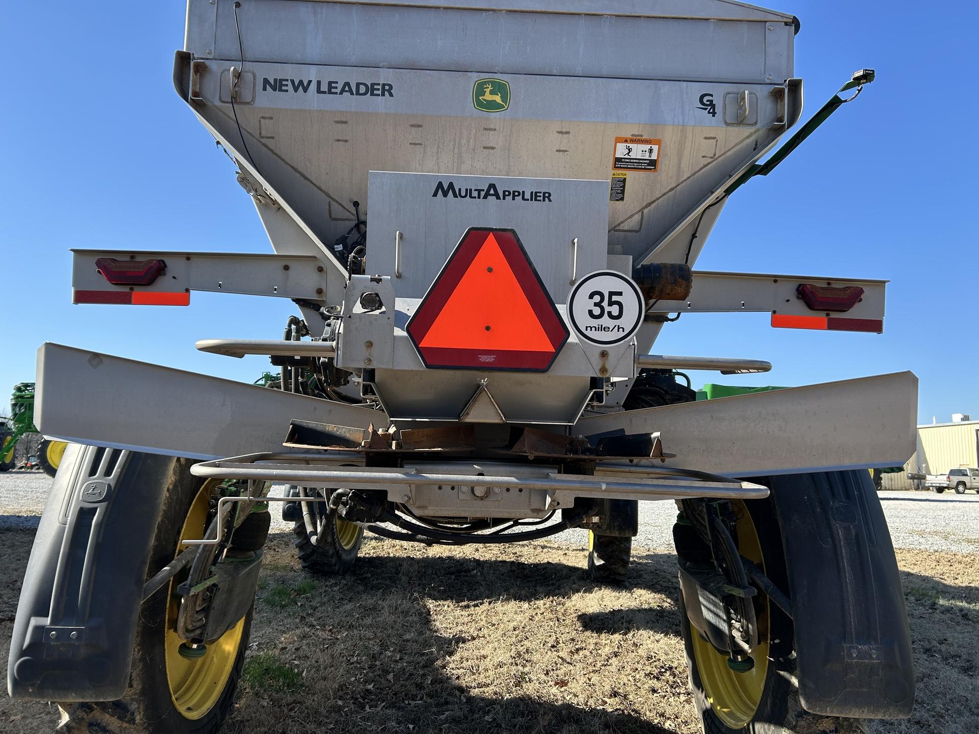 2024 John Deere 400R Image