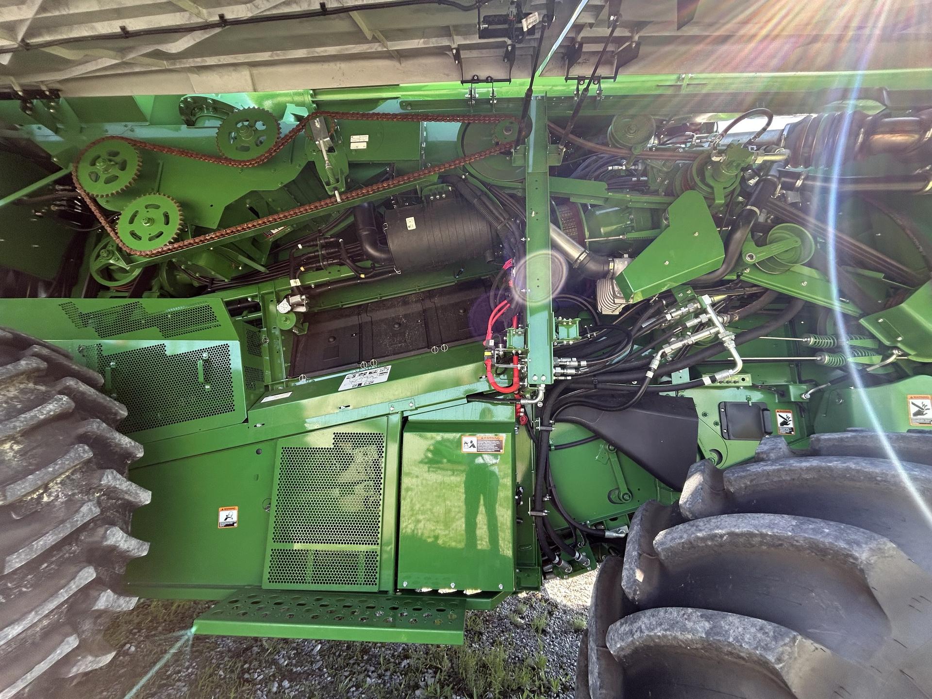 2024 John Deere S780 Image