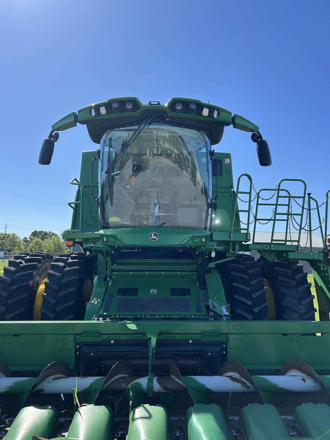 2024 John Deere S780 Image