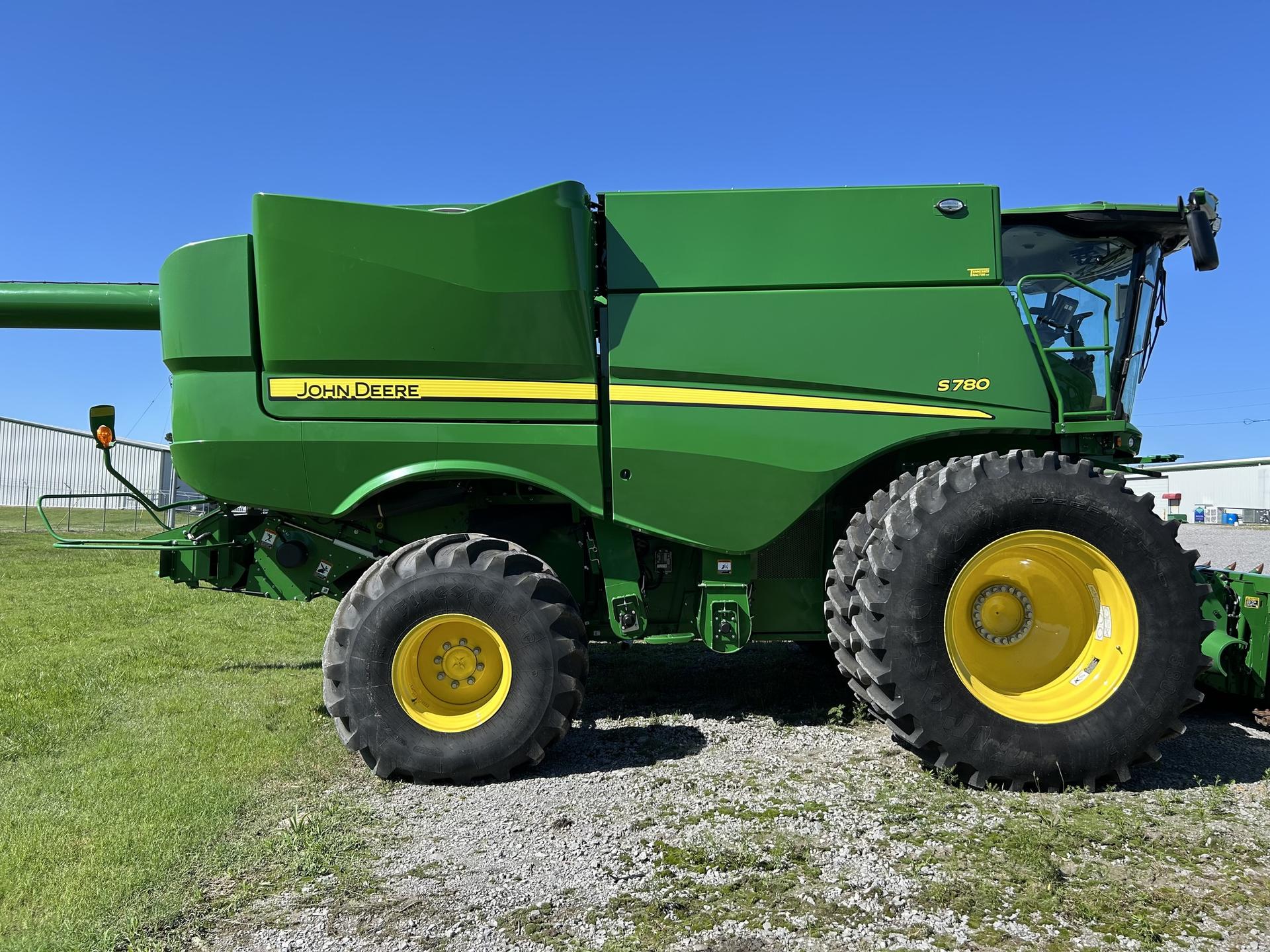2024 John Deere S780 Image
